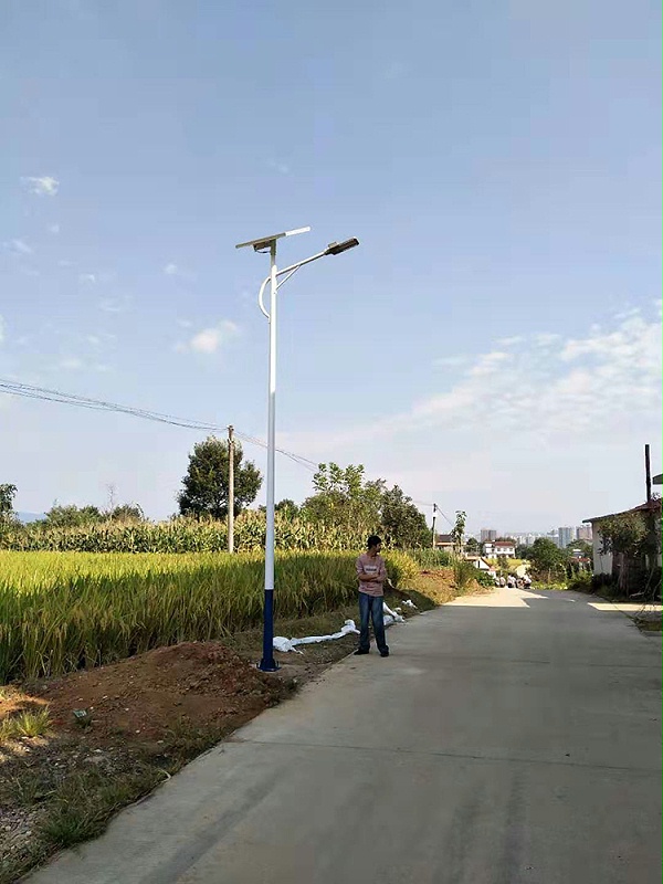 太阳能路灯_陕西太阳能路灯_农村太阳能路灯