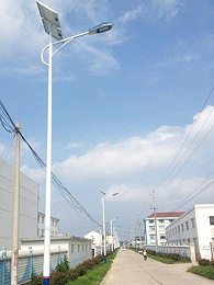 四川南充：募款近七十万，安装356盏太阳能路灯，让乡村和城内一样