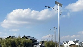 太阳能路灯性价比对比分析：中山南德太阳能灯饰有限公司专业解读
