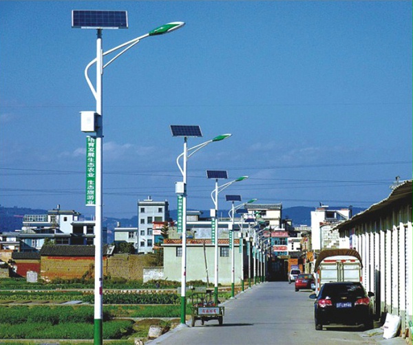 太阳能路灯 LED太阳能路灯 南德太阳能路灯厂家