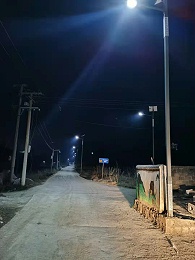 5米南德路灯赋能黔乡，小身躯扛起贵州乡村振兴大使命