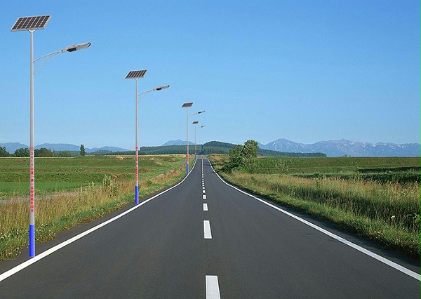 太阳能路灯 太阳能路灯厂家 南德