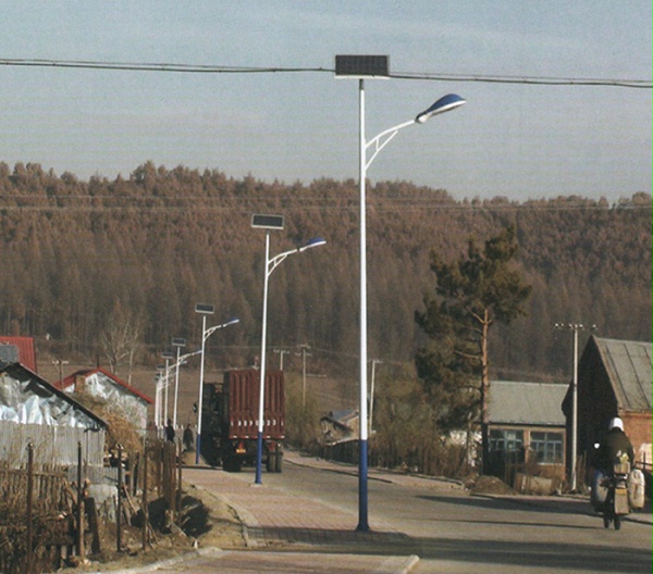 太阳能LED路灯 太阳能节能路灯 南德太阳能