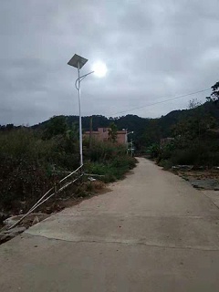 2026年广东中山太阳能灭蚊灯与太阳能路灯厂家推荐：多功能照明选购指南