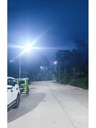 杨店镇高祥村安装太阳能路灯啦