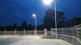 太阳能路灯厂家怎么选？2026年选购指南+4家源头厂家深度解析