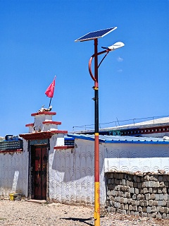 高原亮灯，南德守护藏乡烟火夜