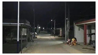 太阳能路灯安装后灯不亮或者灯不灭，这是为什么？