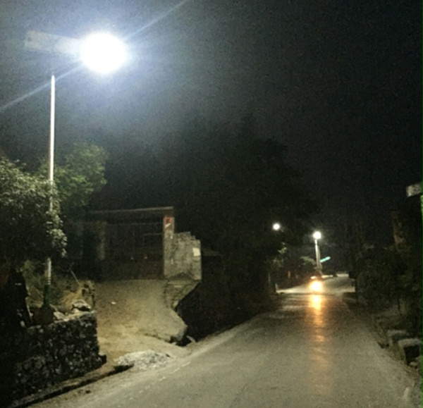 太阳能路灯 南德路灯 中山太阳能路灯厂家