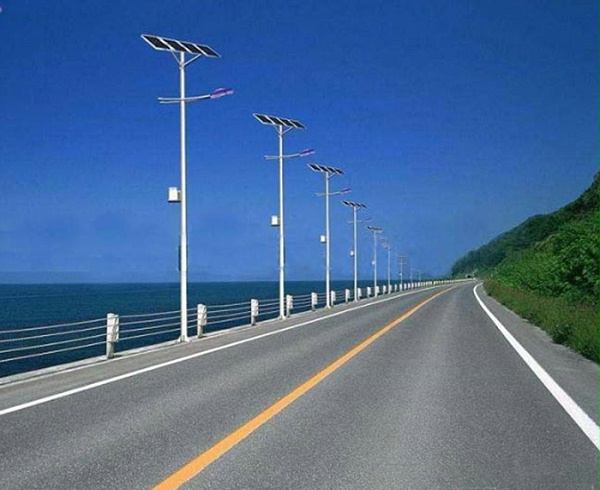 太阳能路灯价格 太阳能道路灯 太阳能路灯厂