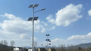 中山市南德太阳能灯饰有限公司——广东杀虫灯工程与湖南太阳能路灯项目实践