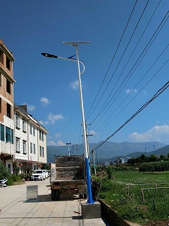 蜀道添暖光——四川乡村县道南德太阳能路灯安装全记录