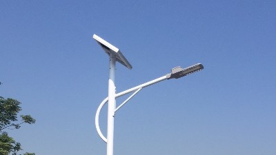 广东省肇庆四会市城中区沙尾一路装上了太阳能路灯