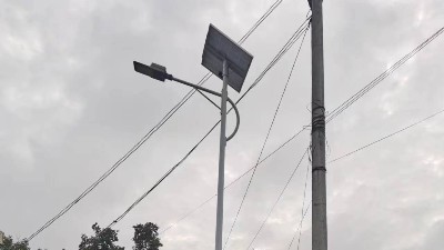 2026年抗风防腐太阳能路灯灯杆推荐  沿海与高海拔地区工程选购指南