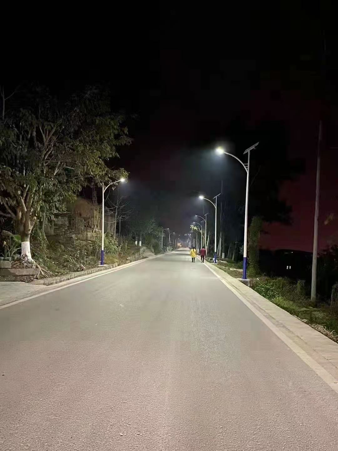 南德太阳能：照亮乡村振兴之路的绿色光明使者