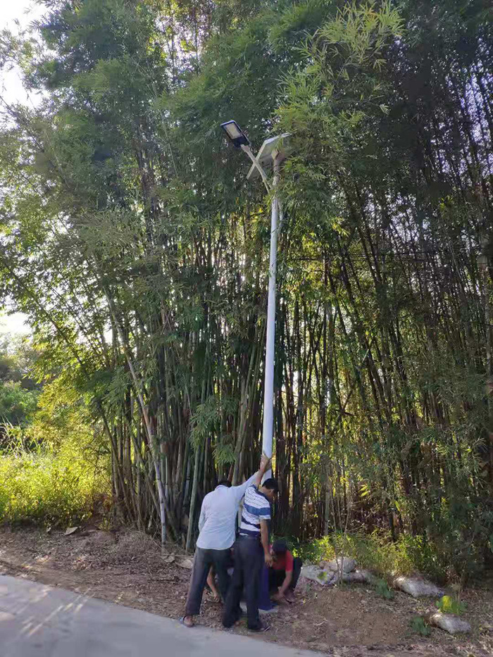 太阳能LED路灯 太阳能路灯价格便宜 南德太阳能路灯厂家