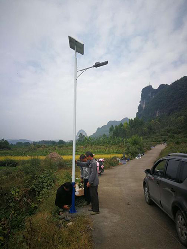 广西河池太阳能路灯工程案例