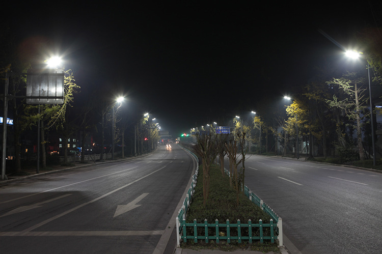 太阳能路灯_市政太阳能路灯_南德太阳能路灯厂家