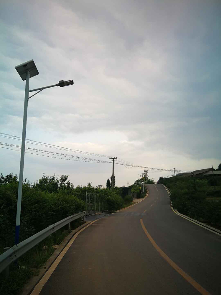 太阳能路灯_重庆太阳能路灯_农村太阳能路灯