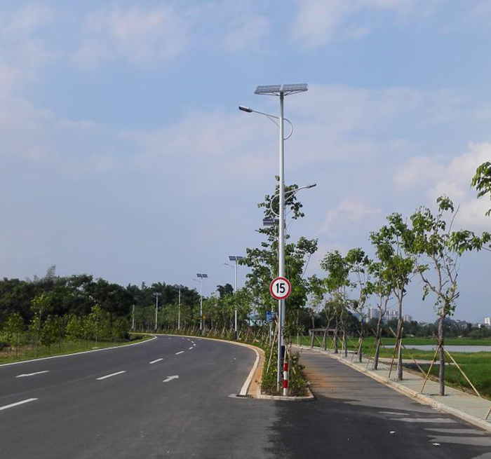 太阳能路灯 市政太阳能路灯 南德太阳能灯饰有限公司