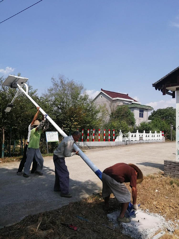 甘肃太阳能路灯_led太阳能路灯_南德